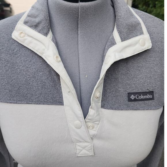 Columbia Sweater Women's XS Pullover Snap Closure Long Sleeve NWT *Flawed Button - Picture 4 of 10